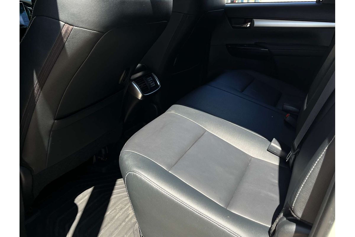 2019 Toyota Hilux SR5 GUN126R 4X4