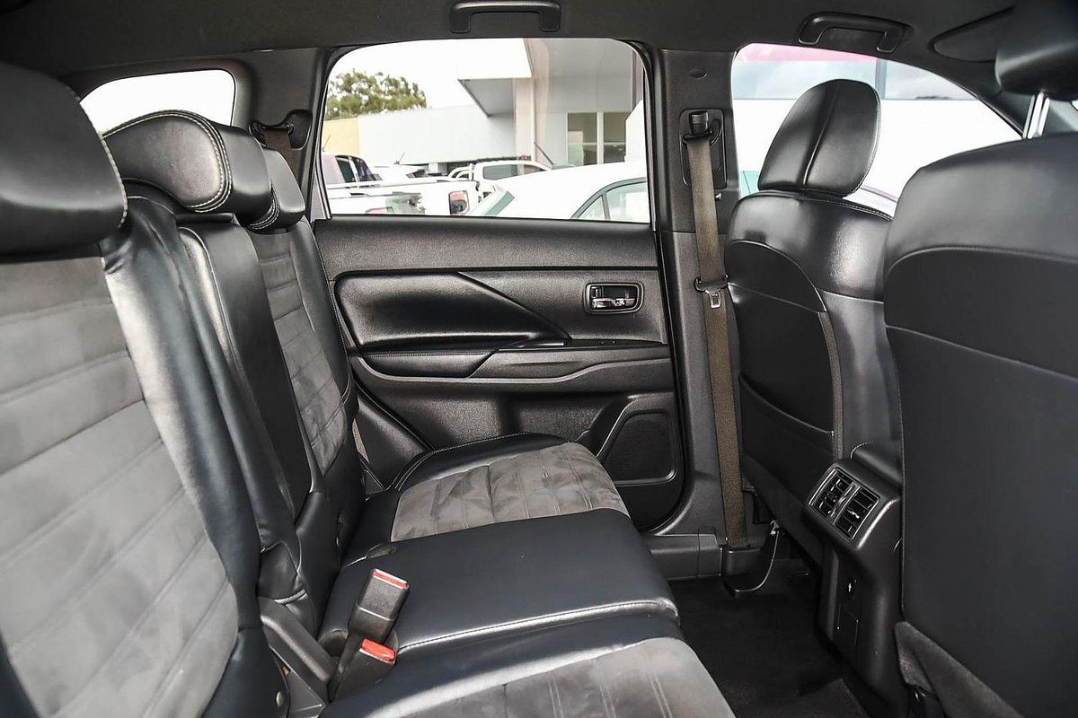 2018 Mitsubishi Outlander Black Edition ZL
