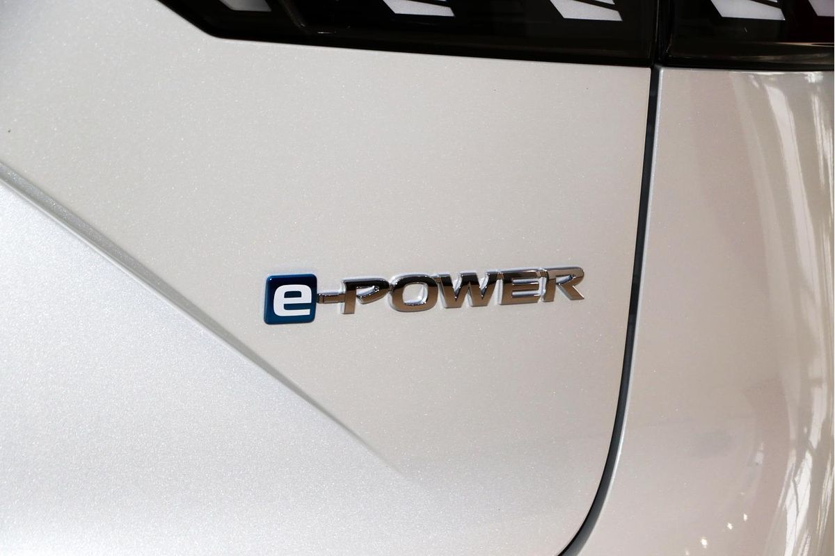 2025 Nissan QASHQAI N-DESIGN e-POWER J12