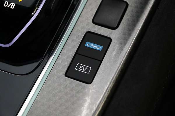 2025 Nissan QASHQAI N-DESIGN e-POWER J12