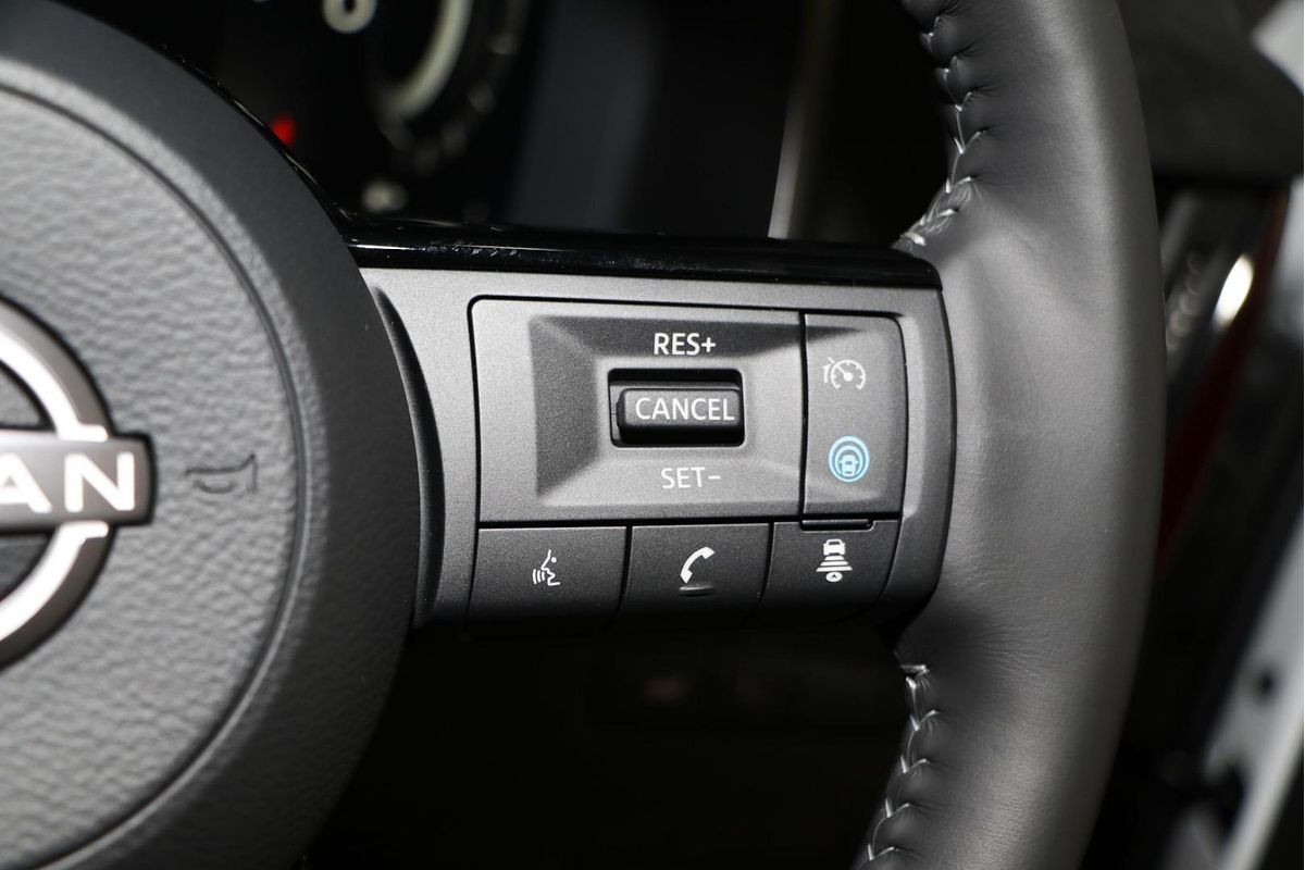 2025 Nissan QASHQAI N-DESIGN e-POWER J12
