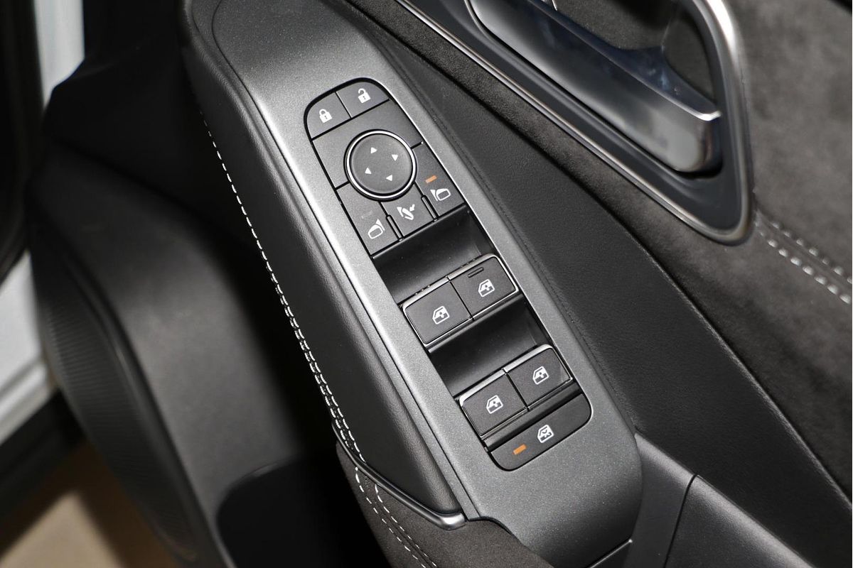 2025 Nissan QASHQAI N-DESIGN e-POWER J12