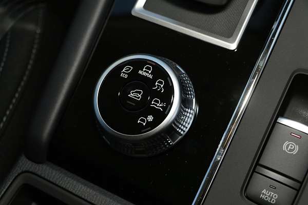 2024 Mitsubishi Outlander ES ZM