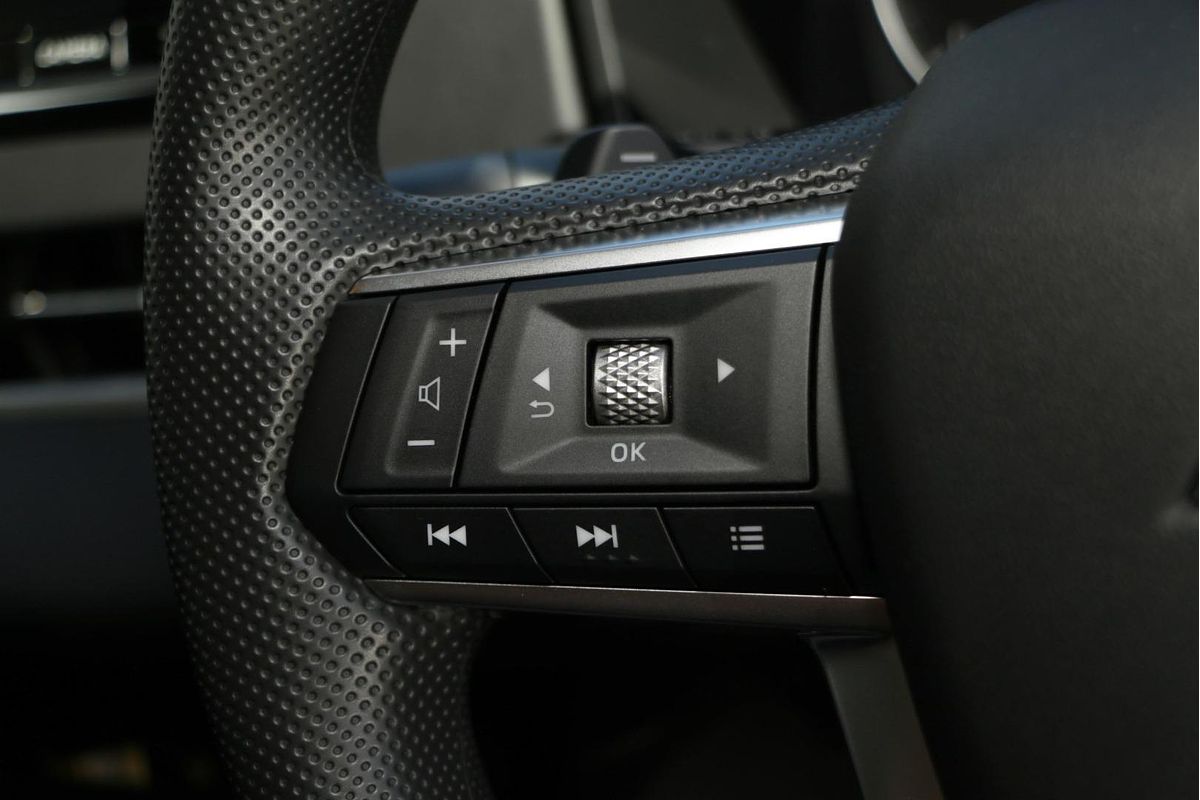 2024 Mitsubishi Outlander ES ZM