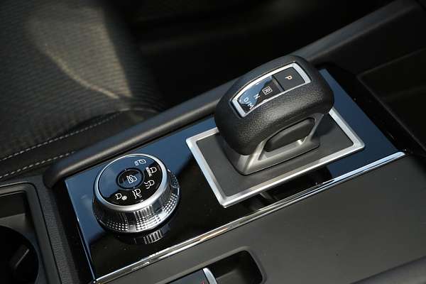 2024 Mitsubishi Outlander ES ZM