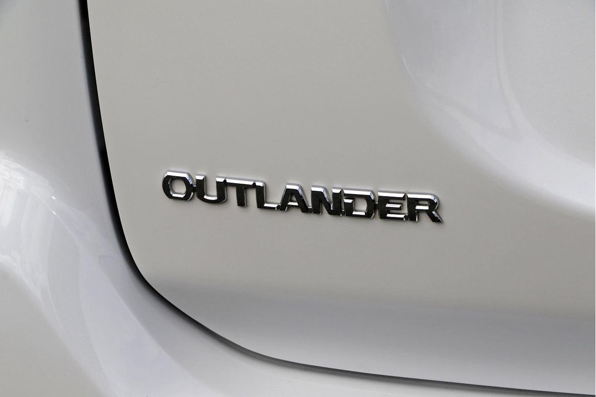 2020 Mitsubishi Outlander ES ZL