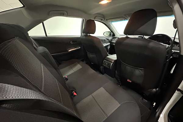 2017 Toyota Camry Atara S AVV50R