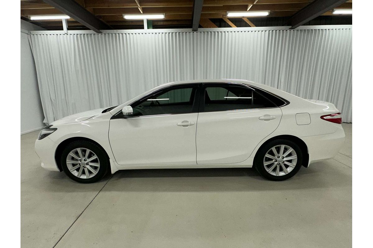 2017 Toyota Camry Atara S AVV50R