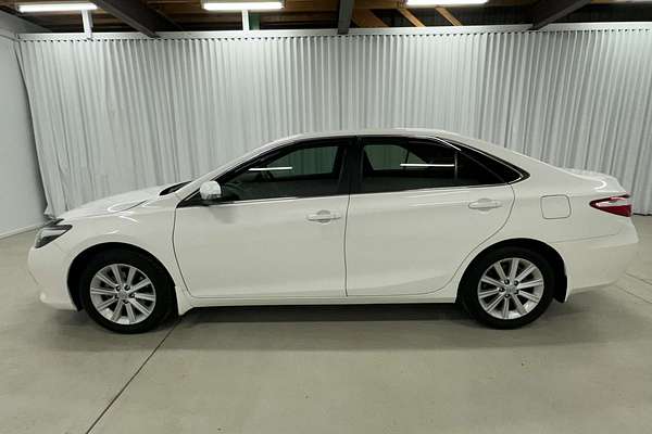 2017 Toyota Camry Atara S AVV50R