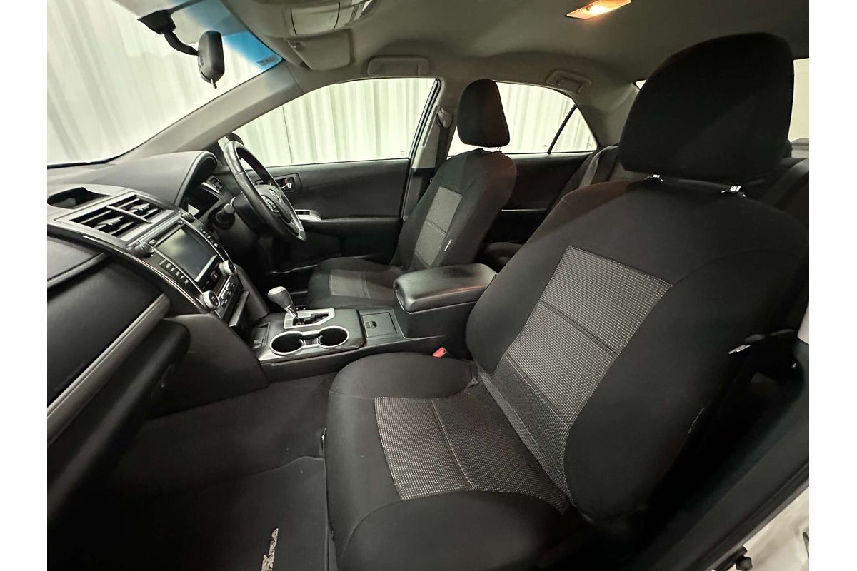 2017 Toyota Camry Atara S AVV50R