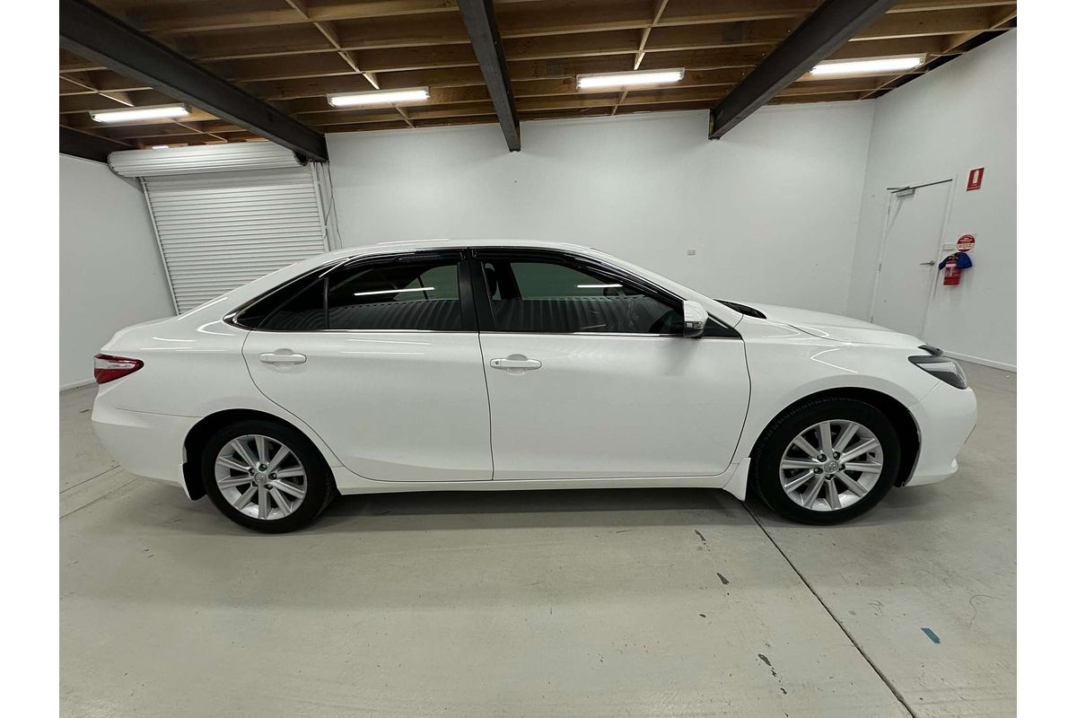 2017 Toyota Camry Atara S AVV50R