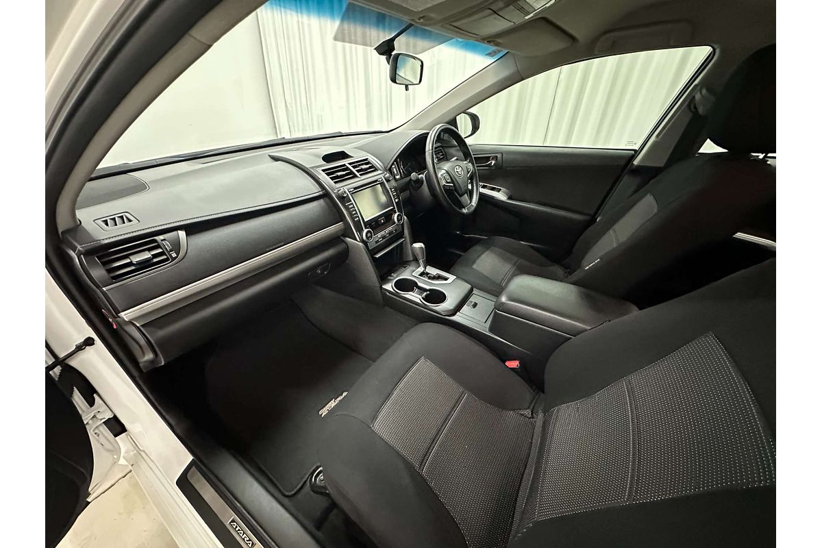 2017 Toyota Camry Atara S AVV50R