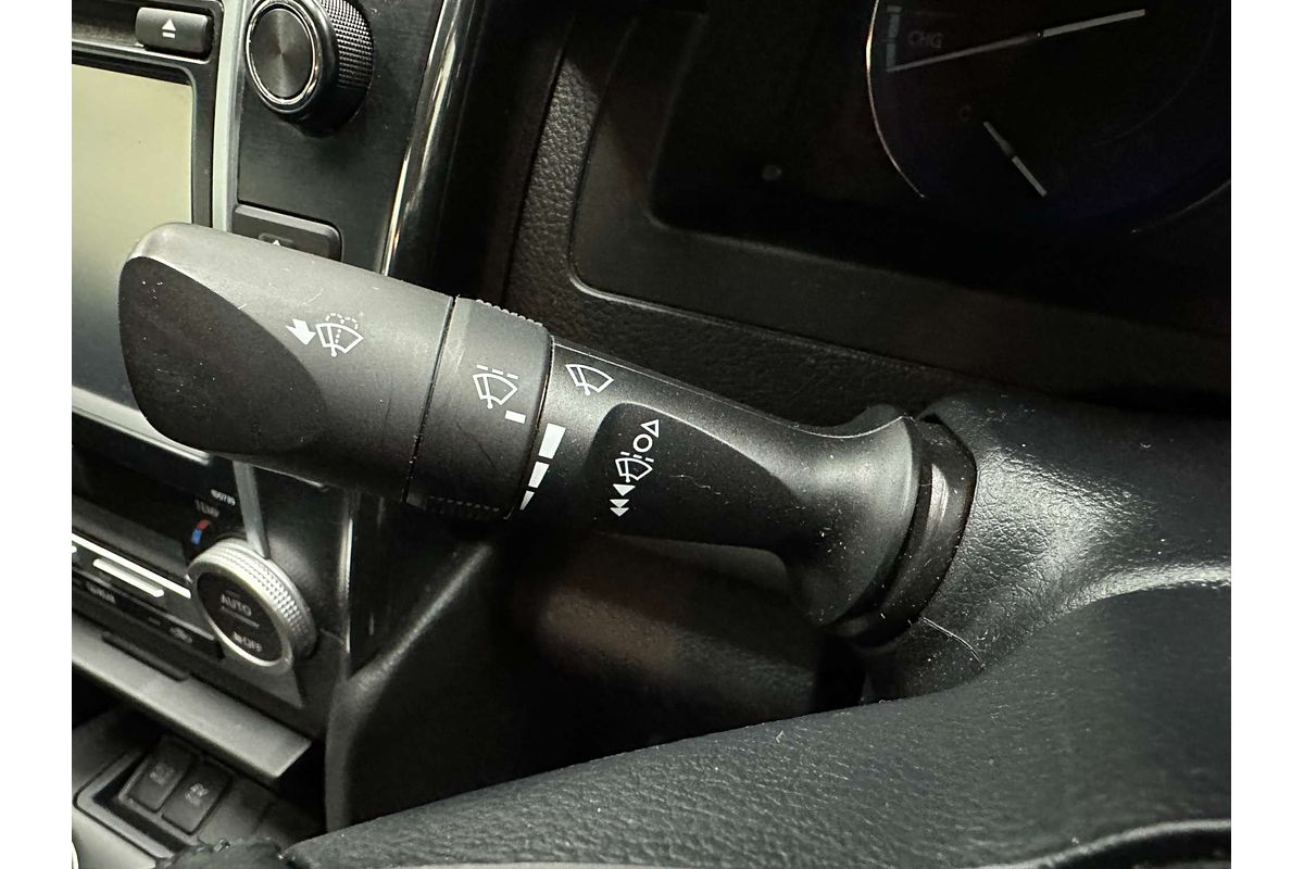 2017 Toyota Camry Atara S AVV50R