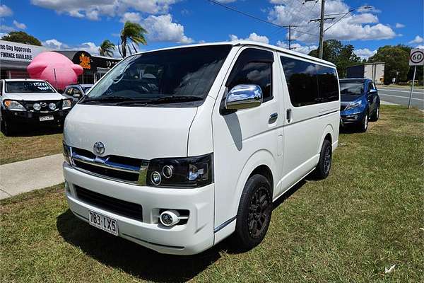 2005 Toyota Hiace TRH214W