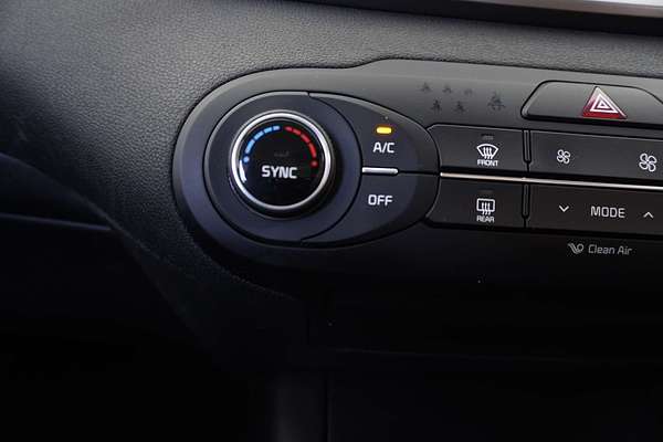 2016 Kia Sorento Si UM