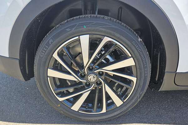 2025 MG ZS Essence Hybrid+ ZS32