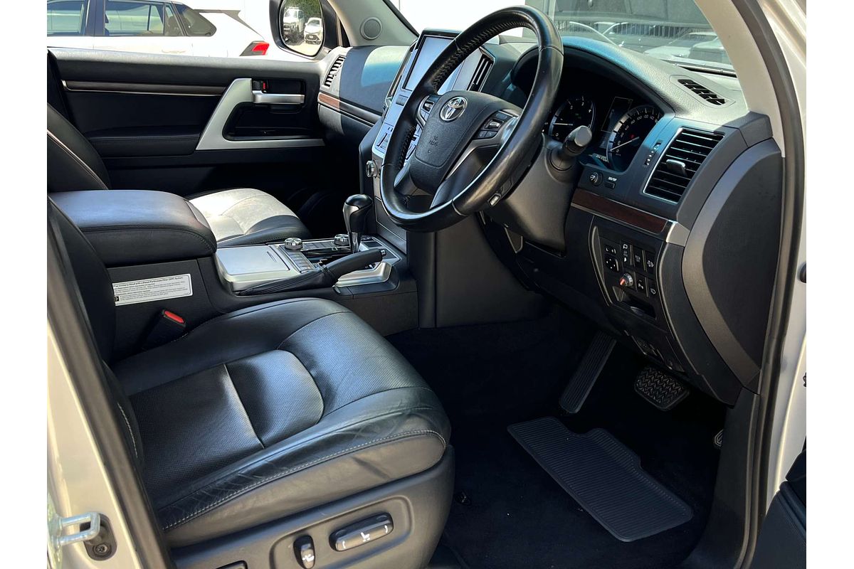 2020 Toyota Landcruiser VX VDJ200R