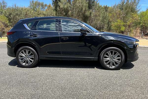 2024 Mazda CX-5 G25 Akera KF Series
