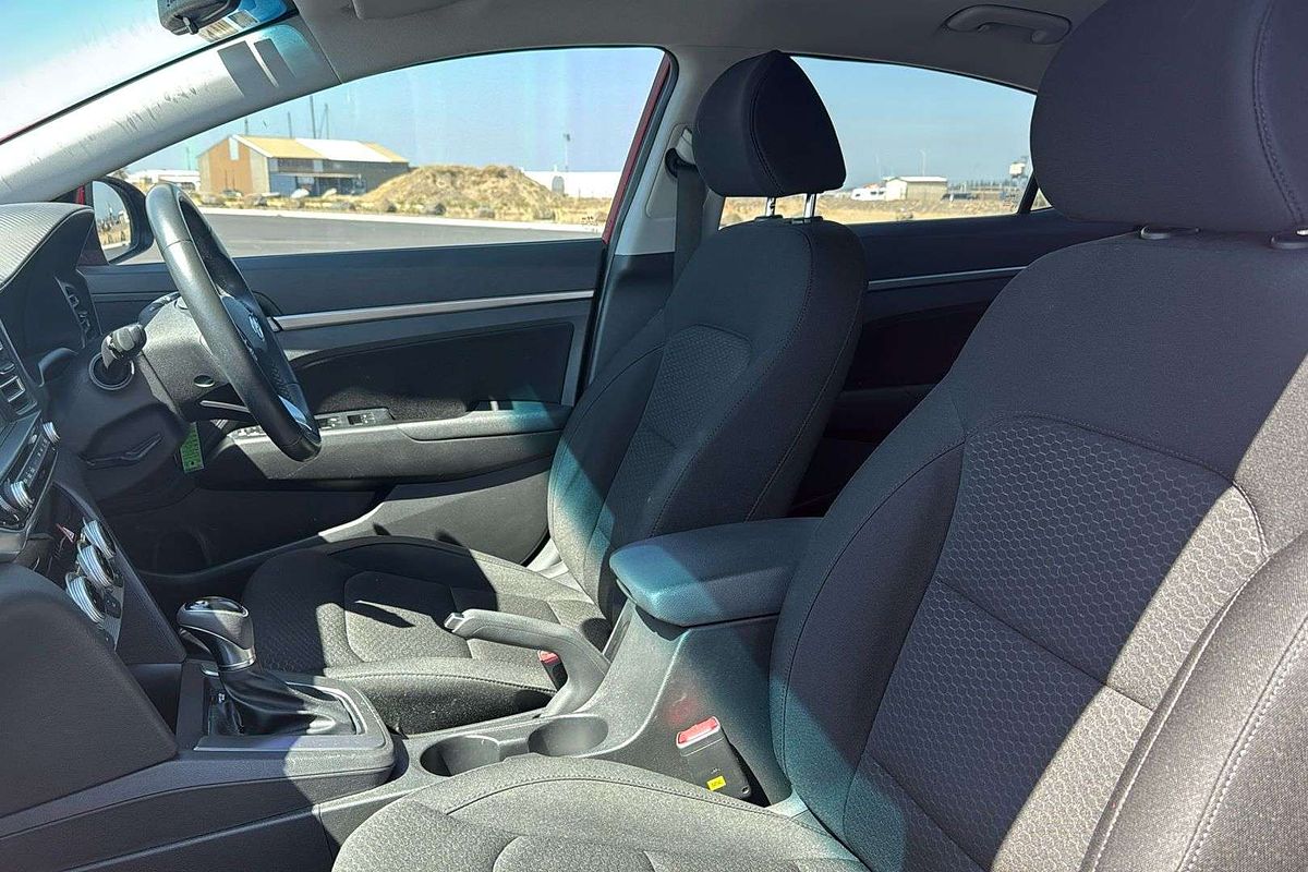 2019 Hyundai Elantra Active AD.2