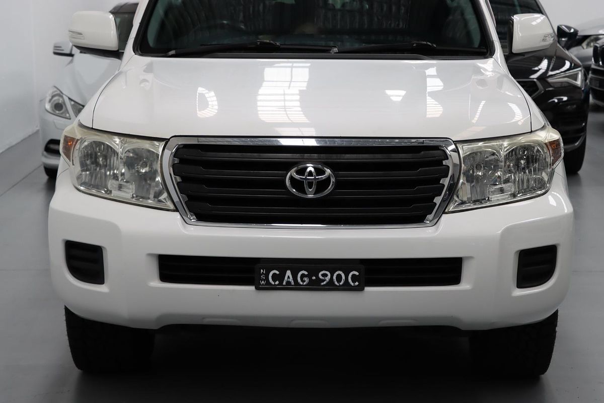 2012 Toyota Landcruiser GXL URJ202R