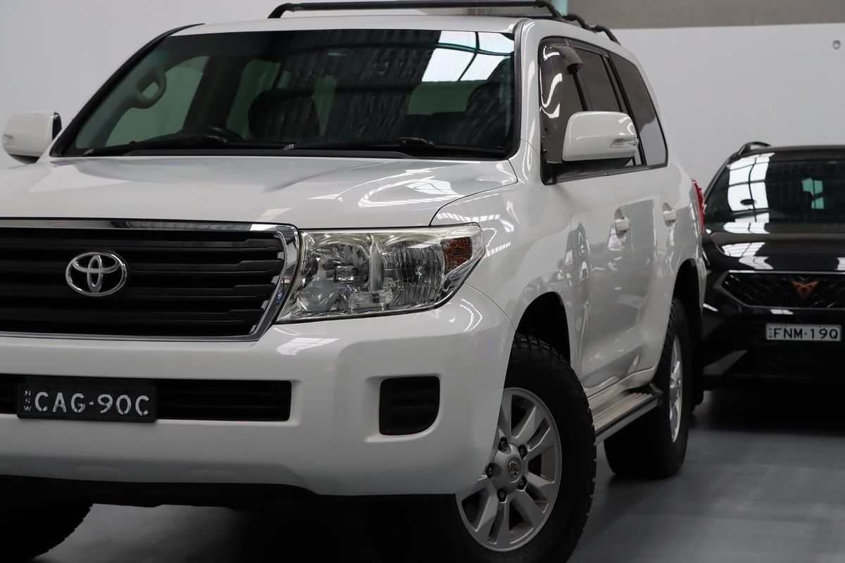 2012 Toyota Landcruiser GXL URJ202R