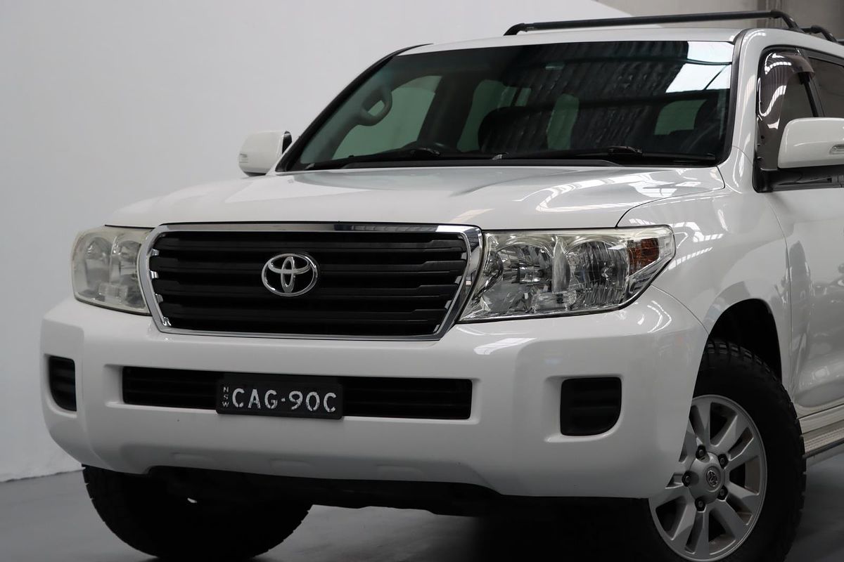 2012 Toyota Landcruiser GXL URJ202R