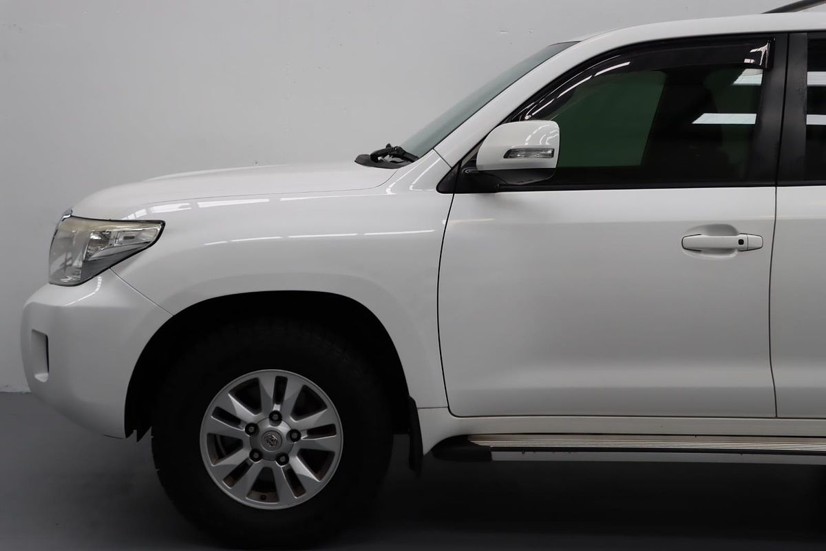 2012 Toyota Landcruiser GXL URJ202R