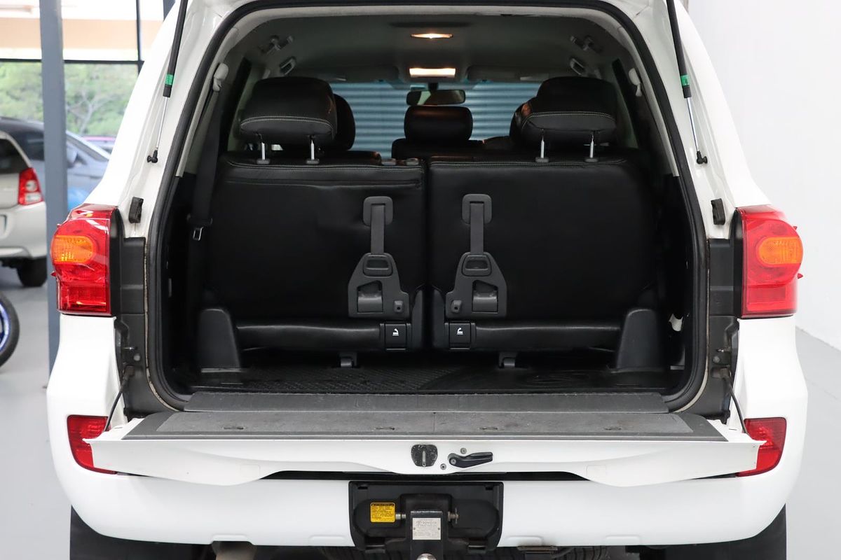 2012 Toyota Landcruiser GXL URJ202R