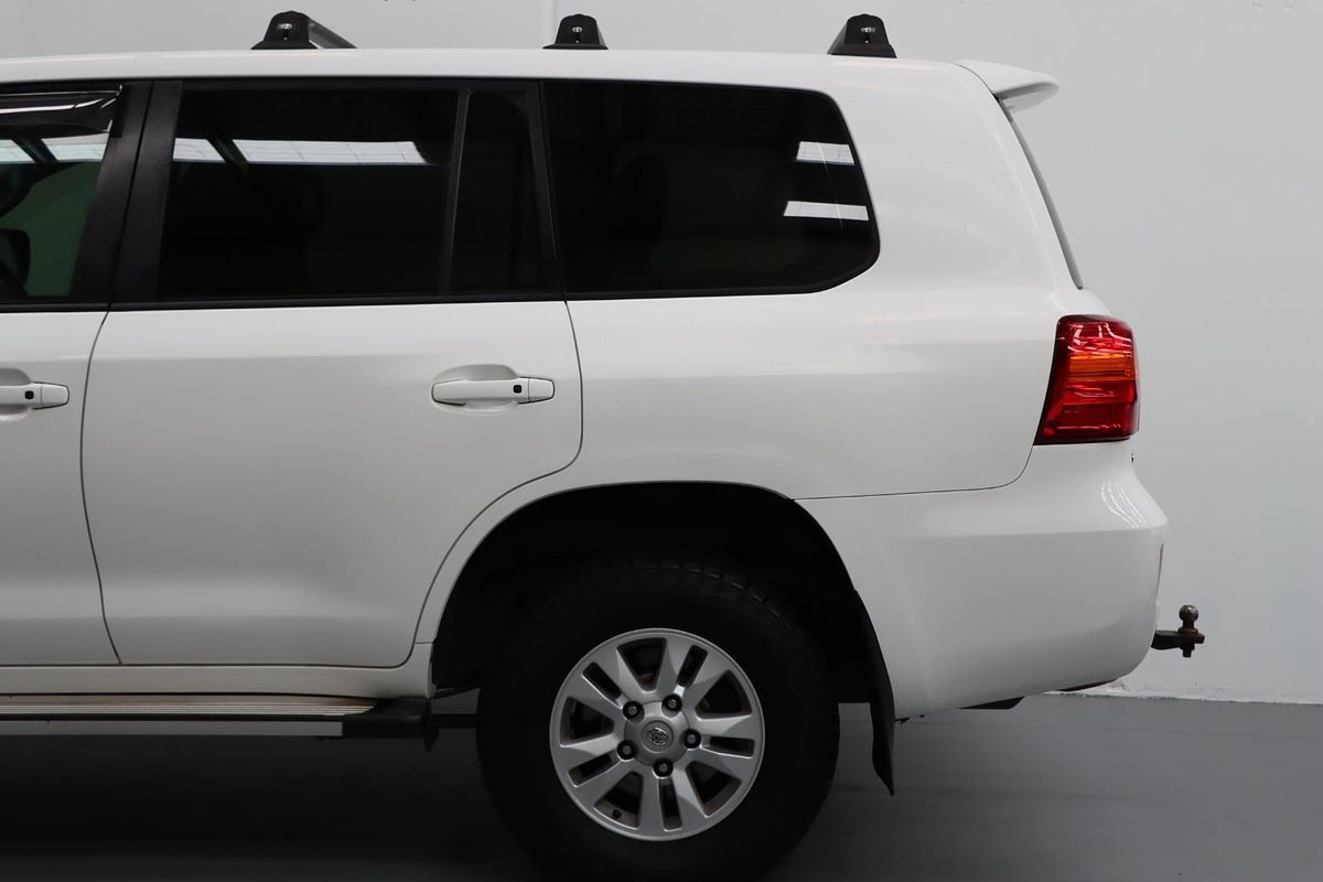2012 Toyota Landcruiser GXL URJ202R