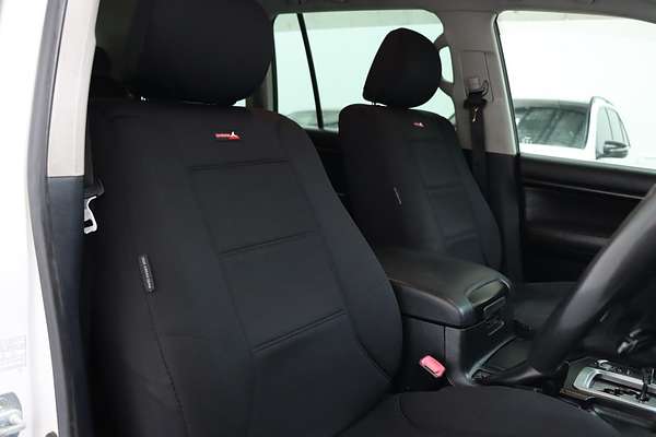 2012 Toyota Landcruiser GXL URJ202R
