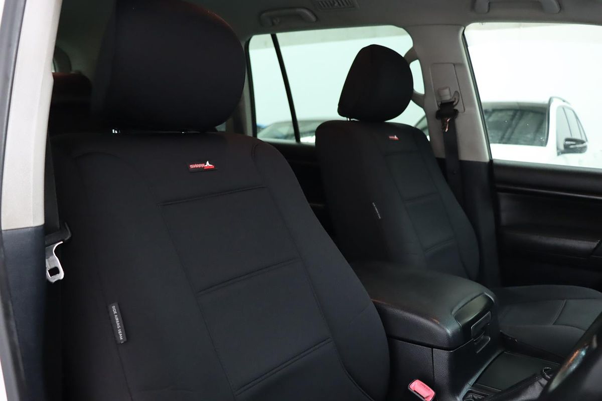 2012 Toyota Landcruiser GXL URJ202R