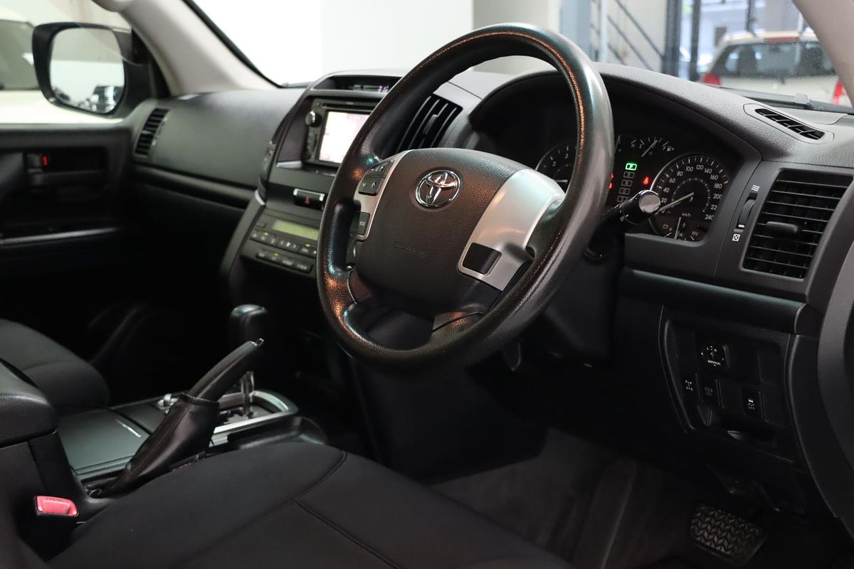2012 Toyota Landcruiser GXL URJ202R