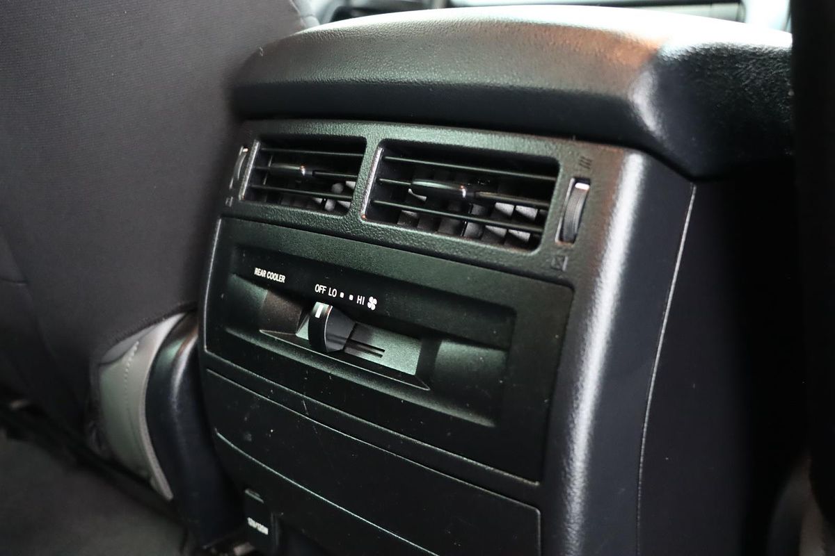 2012 Toyota Landcruiser GXL URJ202R