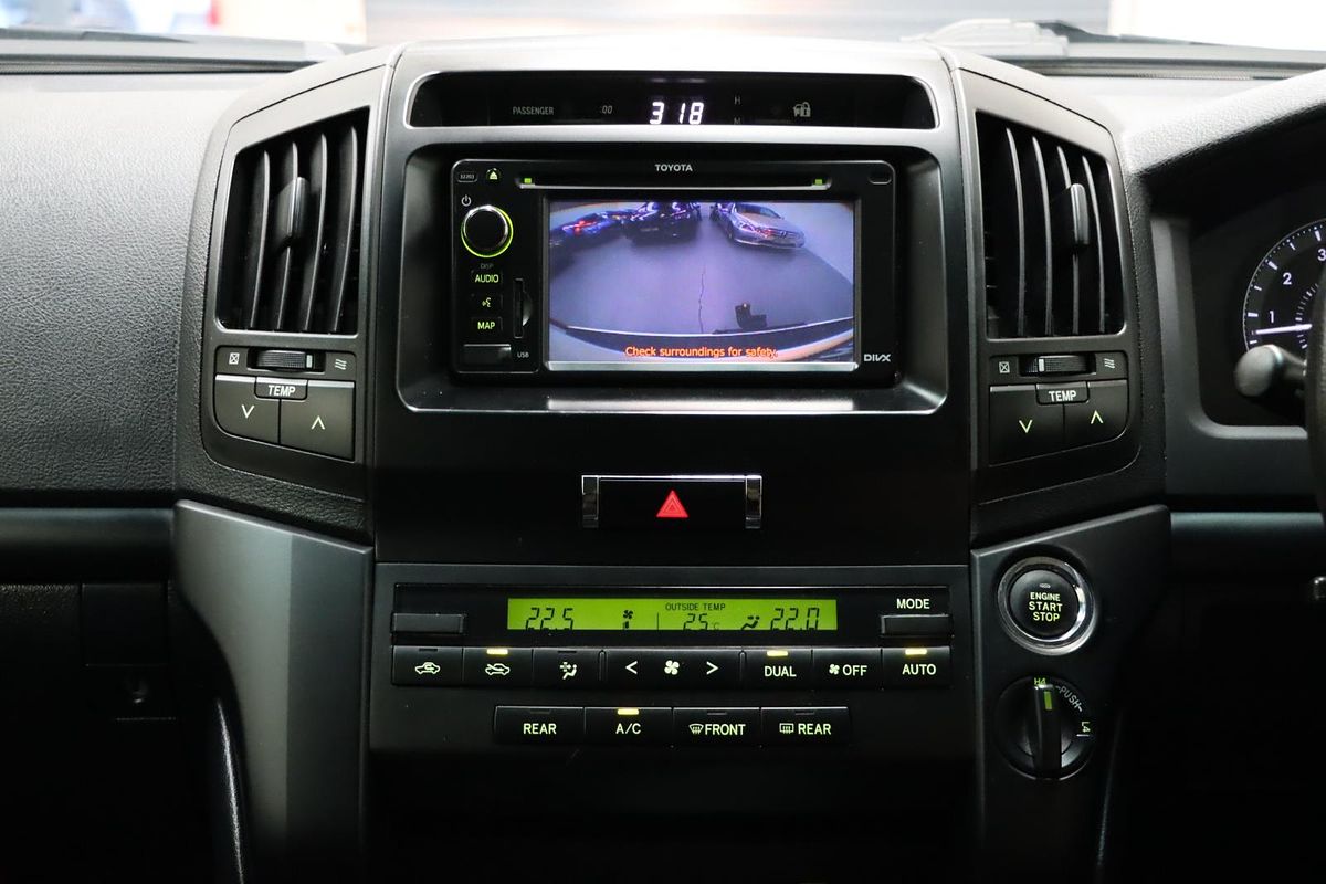2012 Toyota Landcruiser GXL URJ202R