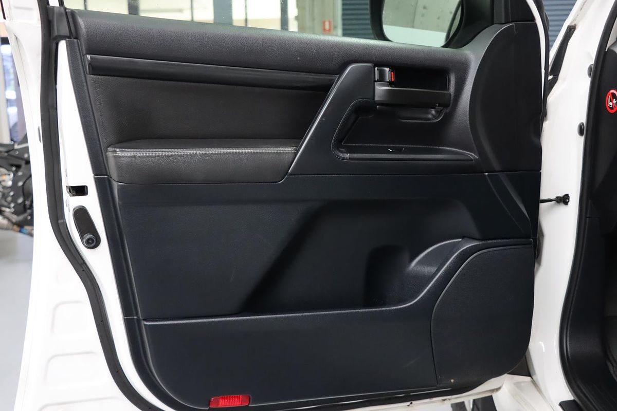 2012 Toyota Landcruiser GXL URJ202R