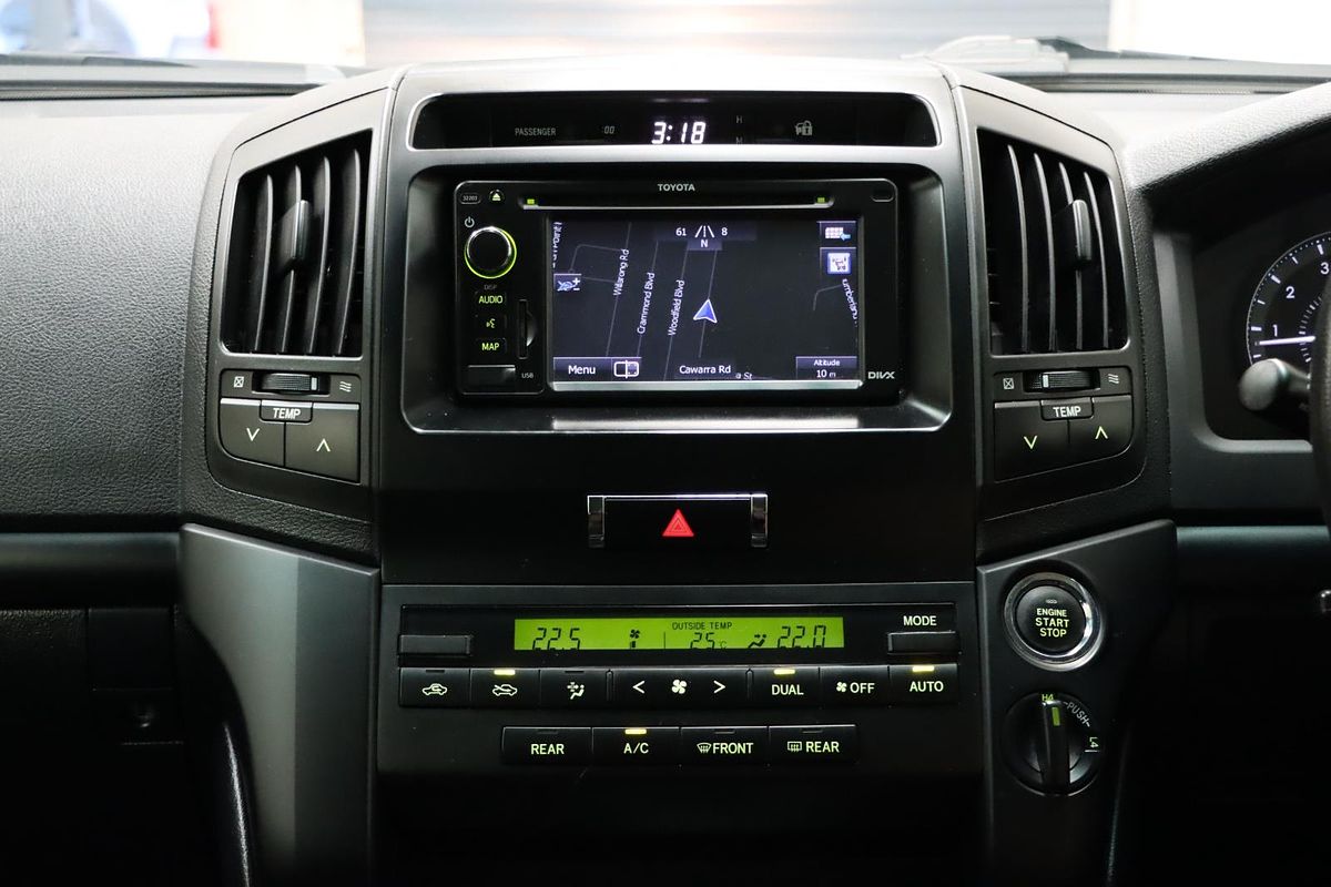 2012 Toyota Landcruiser GXL URJ202R