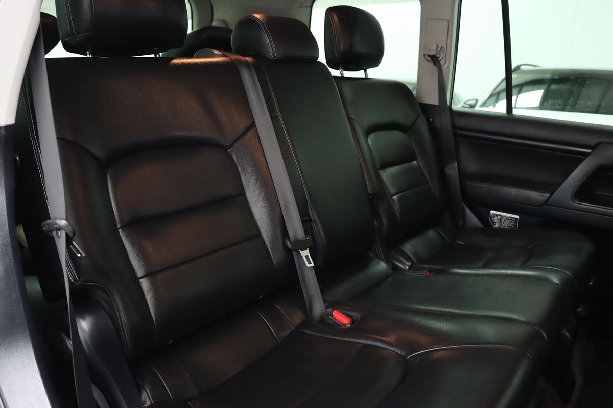 2012 Toyota Landcruiser GXL URJ202R