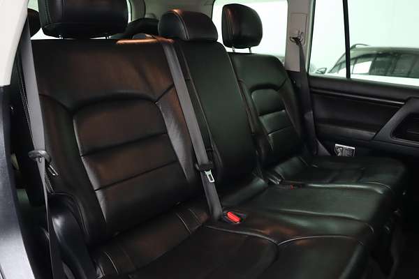 2012 Toyota Landcruiser GXL URJ202R