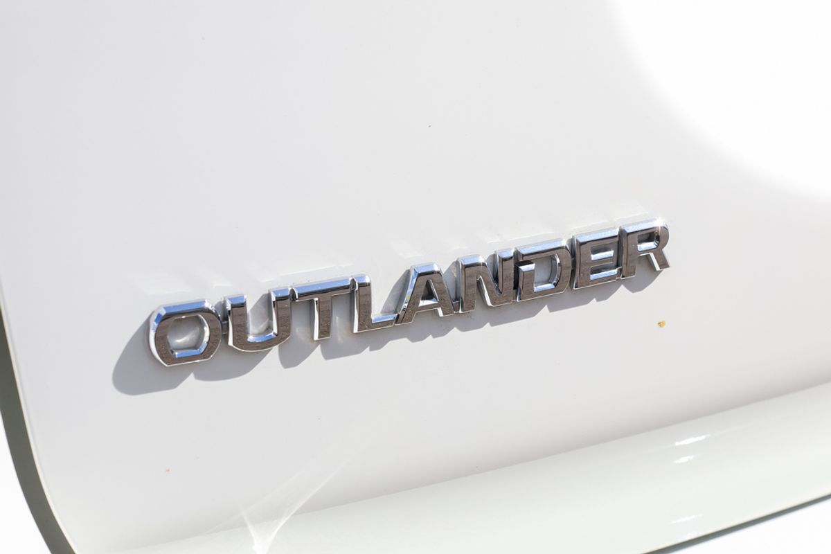 2017 Mitsubishi Outlander LS ZK