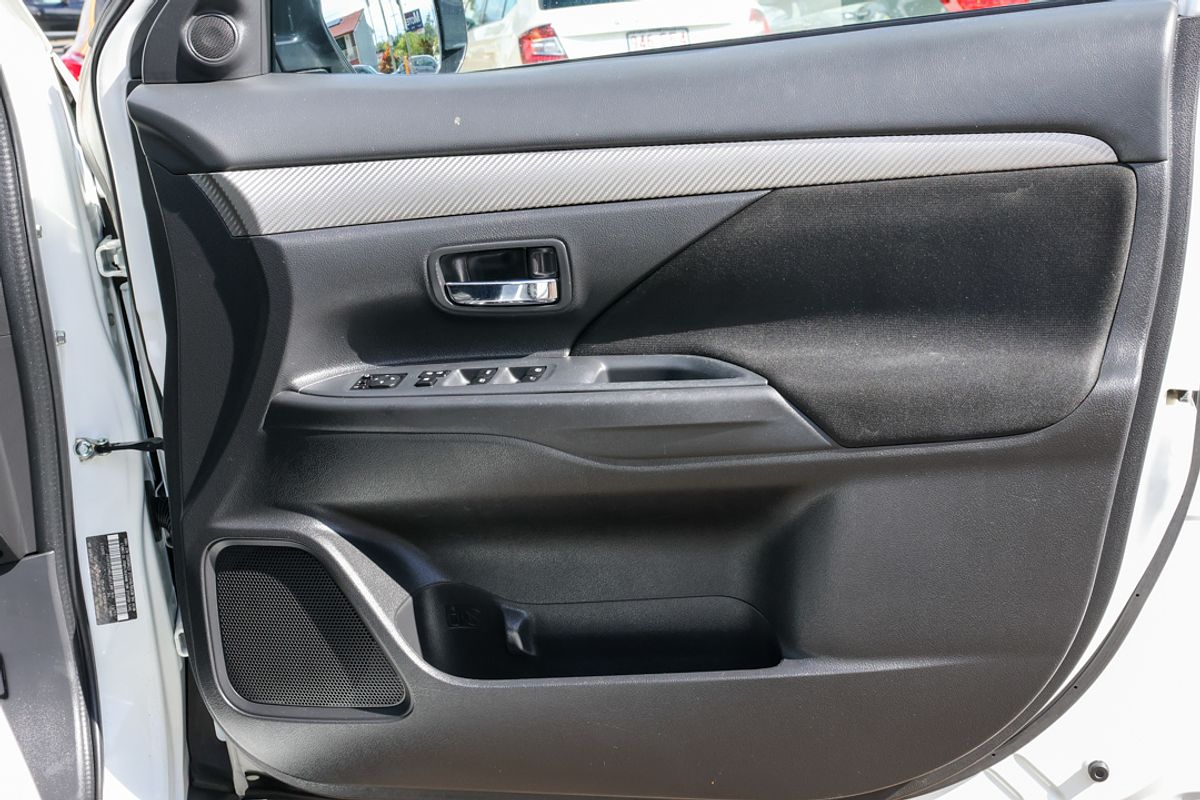2017 Mitsubishi Outlander LS ZK