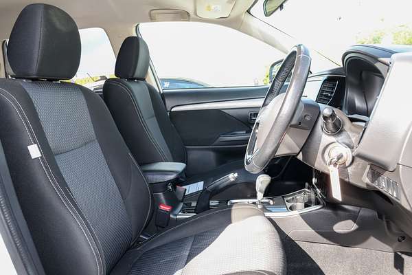 2017 Mitsubishi Outlander LS ZK