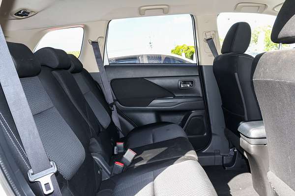 2017 Mitsubishi Outlander LS ZK