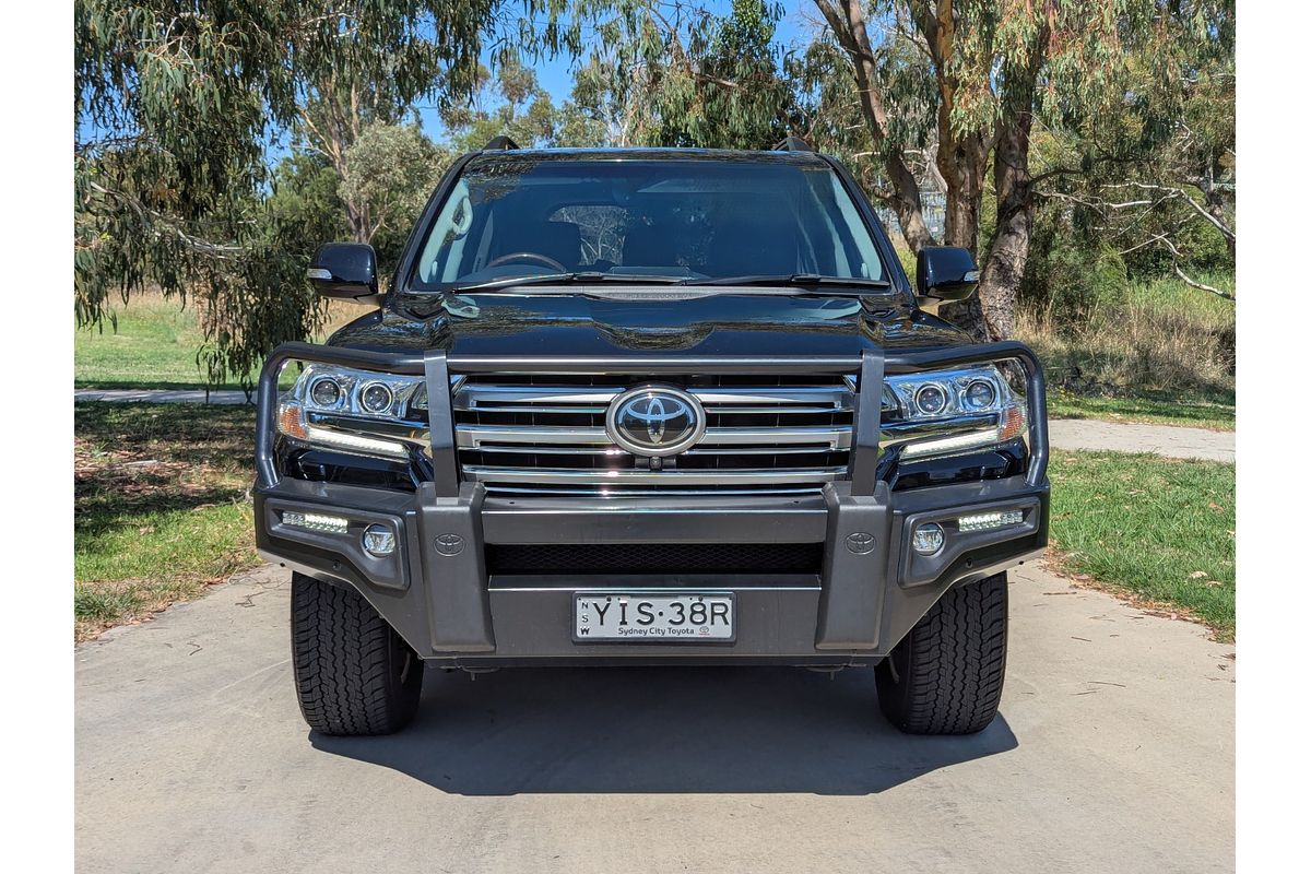 2019 Toyota LandCruiser Sahara VDJ200R