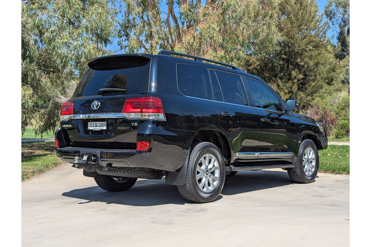 2019 Toyota LandCruiser Sahara VDJ200R