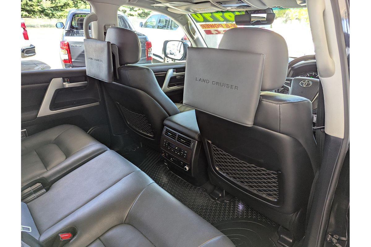 2019 Toyota LandCruiser Sahara VDJ200R