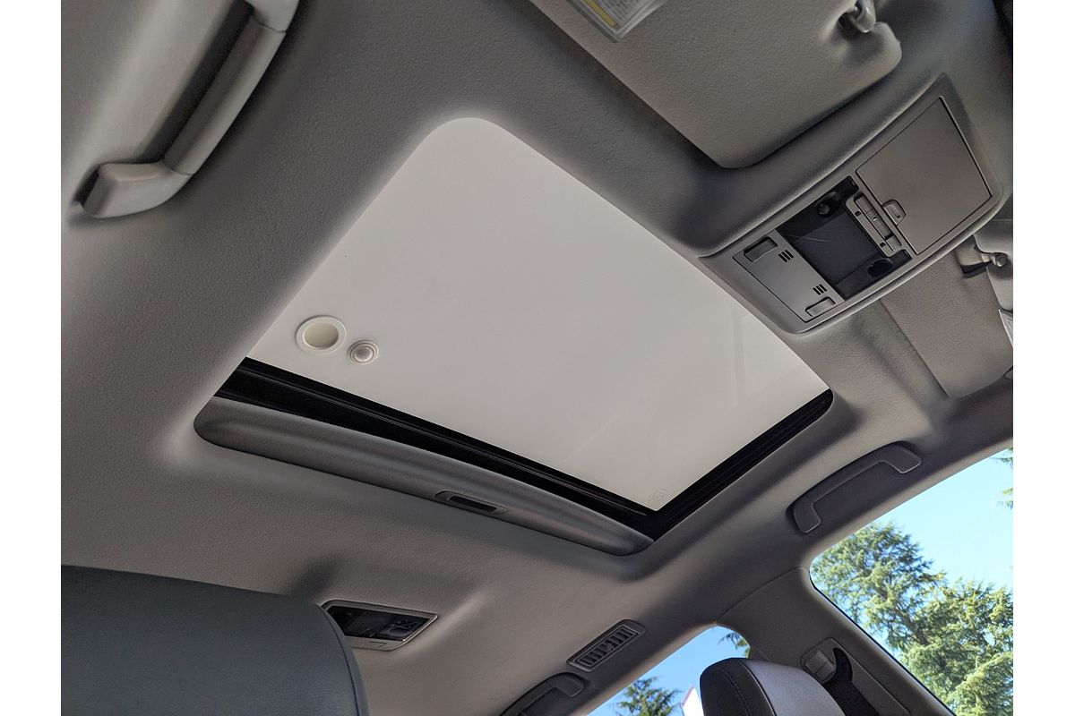 2019 Toyota LandCruiser Sahara VDJ200R