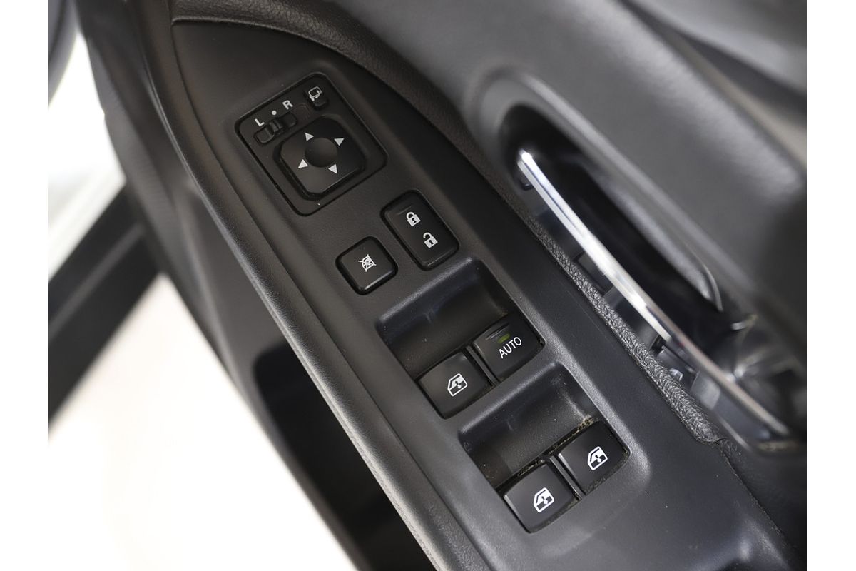 2018 Mitsubishi ZL Outlander EXCEED 2.2L DIE 6AT AWD 7S