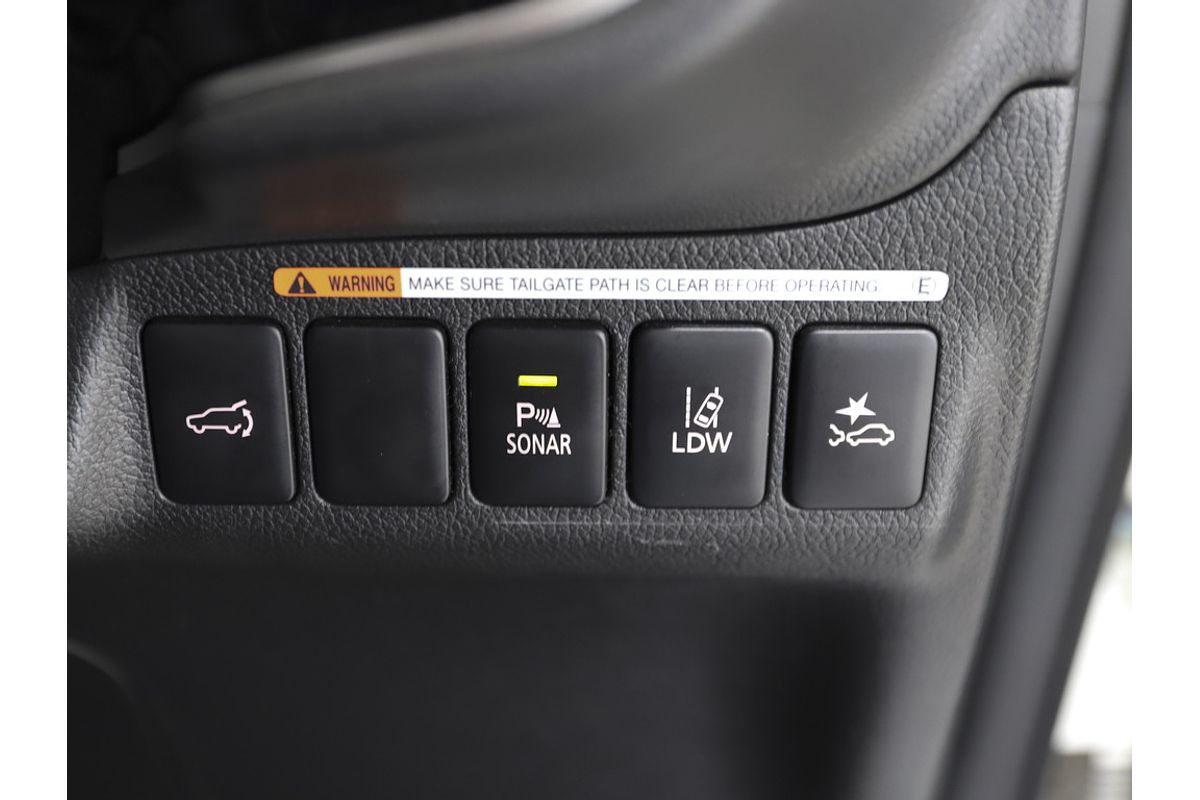 2018 Mitsubishi ZL Outlander EXCEED 2.2L DIE 6AT AWD 7S