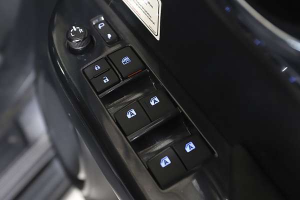 2021 Toyota Hilux SR5 GUN126R 4X4