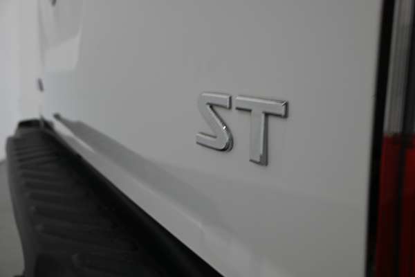 2020 Nissan Navara ST D23 Series 4 4X4